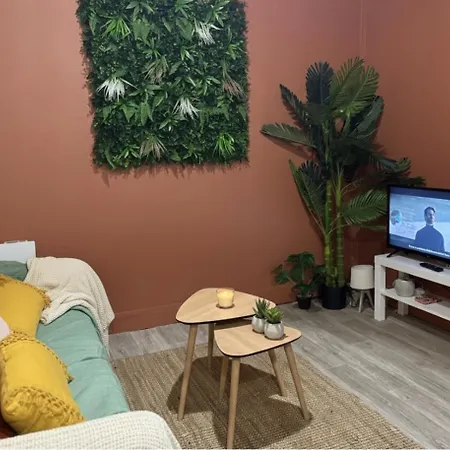 Apartment La Casa Mexico - Parking Prive Gratuit & Terrasse Trignac